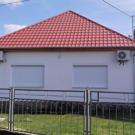 Valentina Apartman Balatonmáriafürdő Εξωτερικό φωτογραφία
